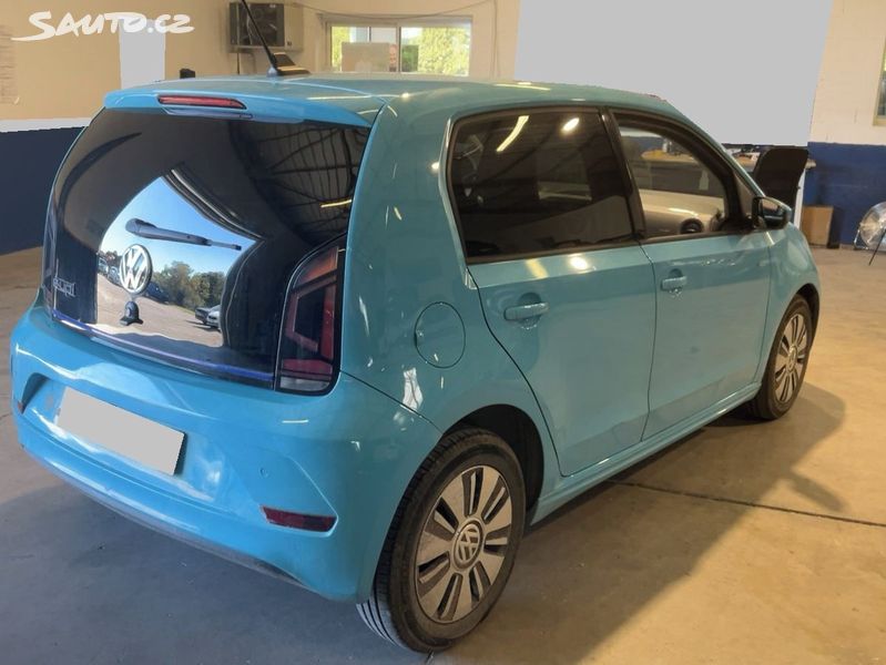 Volkswagen e-up, 60KW VYHŘ. SED. MF VOL. KAMERA